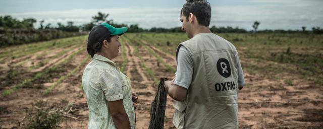 Julia Leguizamón es miembro de la asociación SAN PEDRO II, que es un productor y comercializador estable de productos hortícolas y de queso, con el pimiento (“locote” en Paraguay) como producto más destacado. Foto: Oxfam