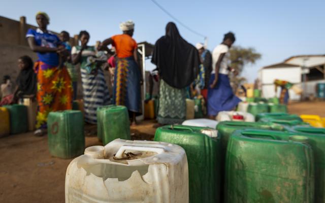 Queuing for water at the Kaya IDP camp in Burkina Faso