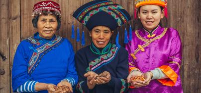 Members of Mashan Rongyan Farmers’ Cooperative proudly showing their seeds during the pandemic, Yunnan, China.