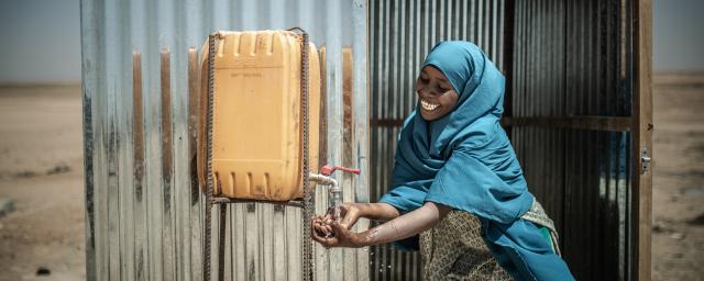 Aisha is a health promoter in the community of Docoloha, Somalia. 