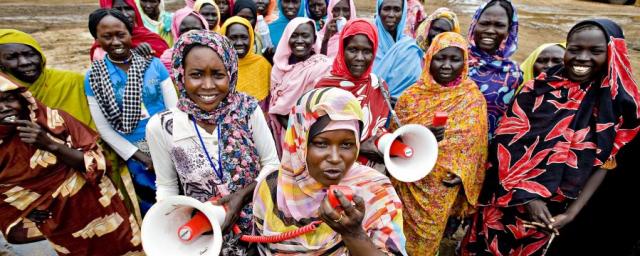 ogb_73557_south_sudan_women_megaphones.jpg