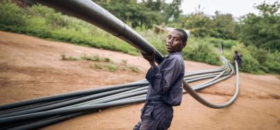 Oxfam recently started the construction of a more than 100-kilometres-long gravity-fed water supply system, that will provide safe water to some of the most remote locations in DRC. 